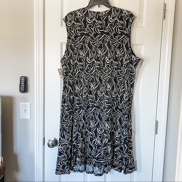 NWT Taylor Woman Ruffle Dress 9770LJ - 24W - Picture 5 of 6